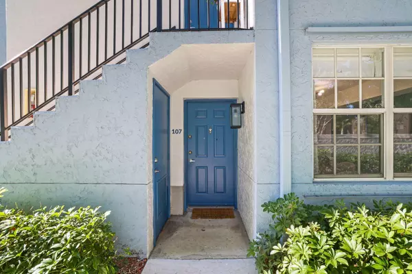 Boca Raton, FL 33496,3143 Clint Moore RD 107