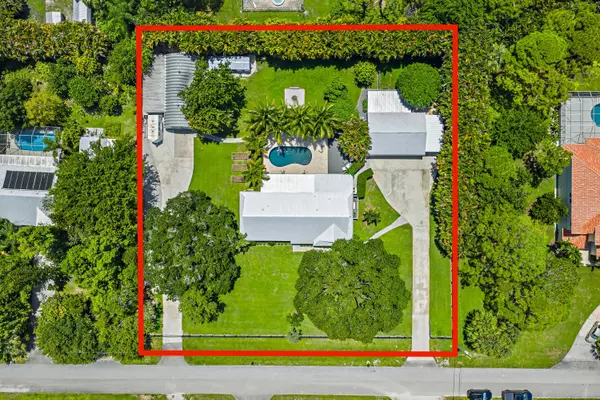 Palm Beach Gardens, FL 33418,6820 N 140th LN