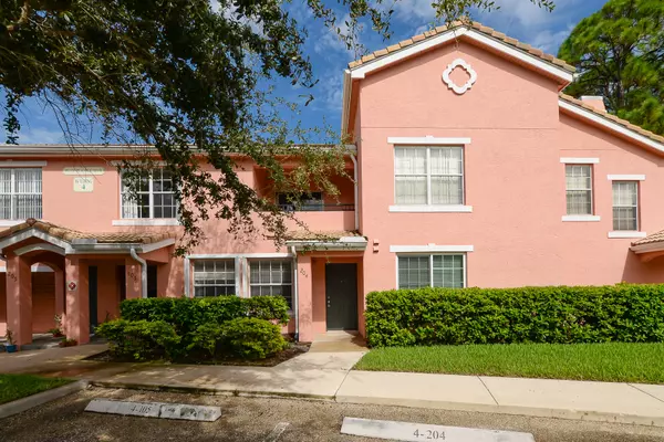 Port Saint Lucie, FL 34986,106 SW SW Peacock BLVD 4-204