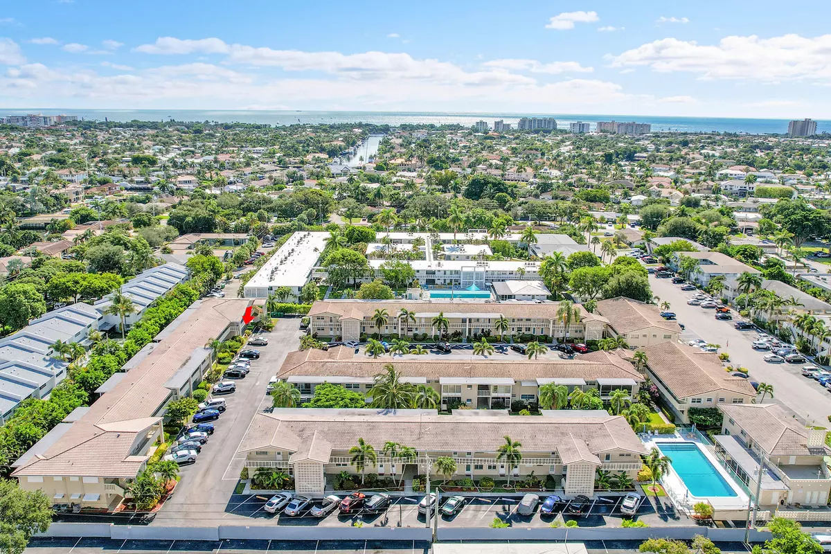 Lighthouse Point, FL 33064,2115 NE 42nd Court 110n