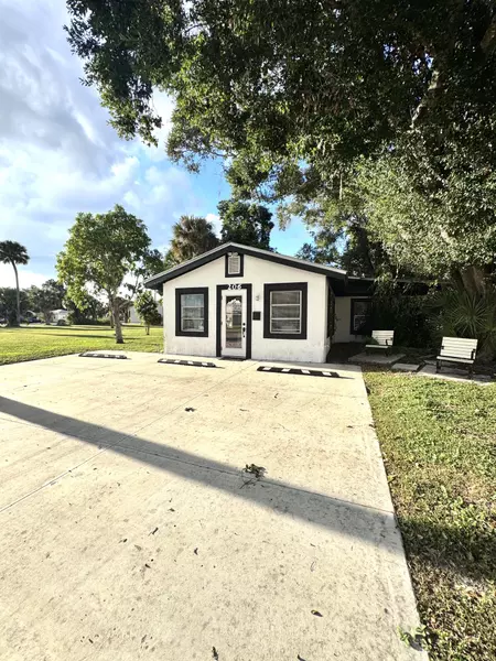 206 SW 3rd ST, Okeechobee, FL 34974