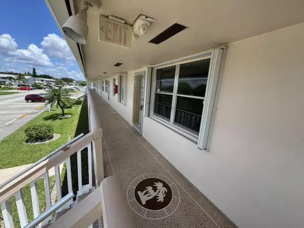 West Palm Beach, FL 33417,130 Chatham F