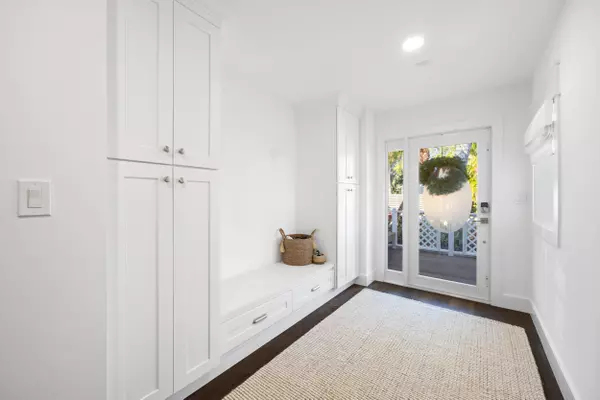 Jupiter, FL 33477,104 Eganfuskee ST