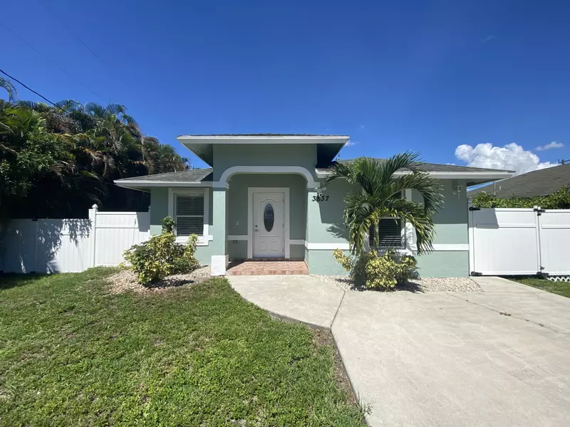 3837 Riedel AVE, Palm Springs, FL 33461