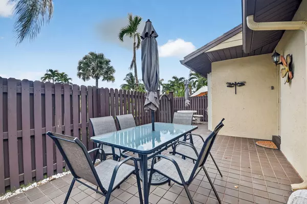 Greenacres, FL 33415,612 Sea Pine WAY F