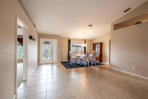 Port Saint Lucie, FL 34953,638 SW Mccullough AVE