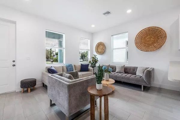 West Palm Beach, FL 33409,3739 Saginaw AVE