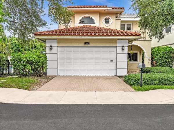 3555 Forest View CIR, Dania Beach, FL 33312