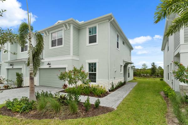 3499 NW Solange CT, Jensen Beach, FL 34957