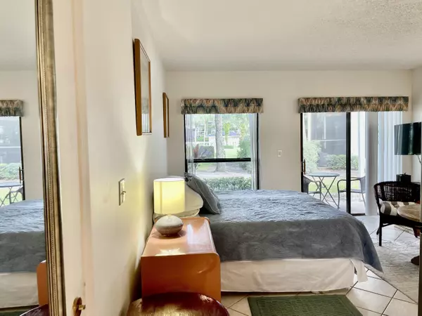 Wellington, FL 33414,11863 Wimbledon CIR 447