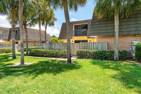 West Palm Beach, FL 33407,624 6th WAY