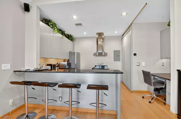 Boca Raton, FL 33434,19309 Sabal Lake DR 5062