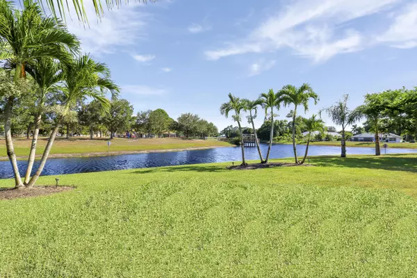 Port Saint Lucie, FL 34952,2111 SE Cayuga CT