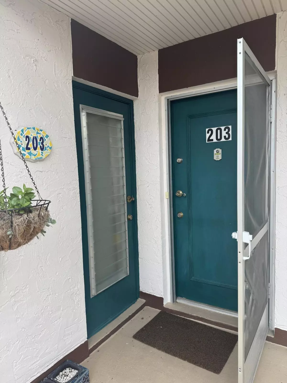 Royal Palm Beach, FL 33411,4 N Greenway Village 203