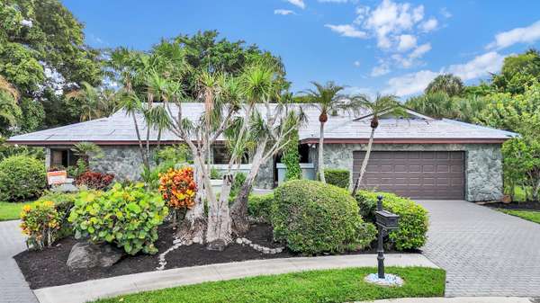 10397 Camelback LN, Boca Raton, FL 33498