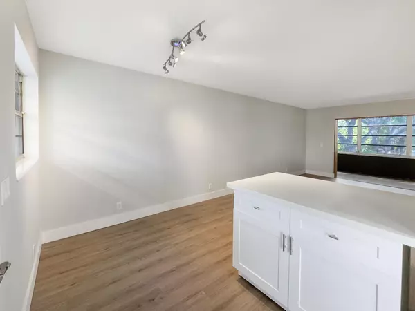 Boynton Beach, FL 33435,2213 NE 1st CT 204