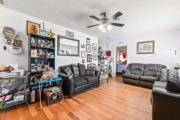 Riviera Beach, FL 33404,2313 Z TER