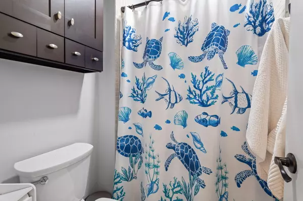 Stuart, FL 34997,5383 SE Miles Grant RD B-206