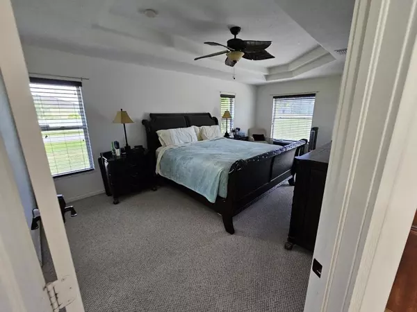 Port Saint Lucie, FL 34953,4382 SW Paley RD