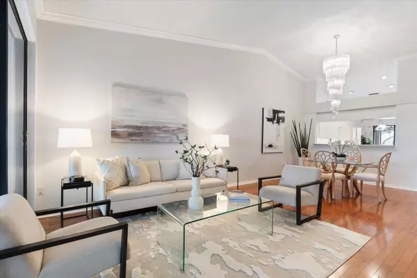 Delray Beach, FL 33484,5272 Fairway Woods DR 4113