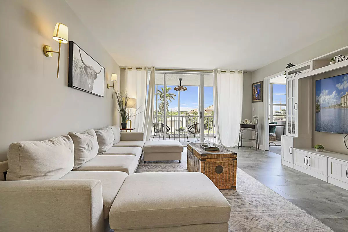 Lighthouse Point, FL 33064,3180 NE 48th CT 210