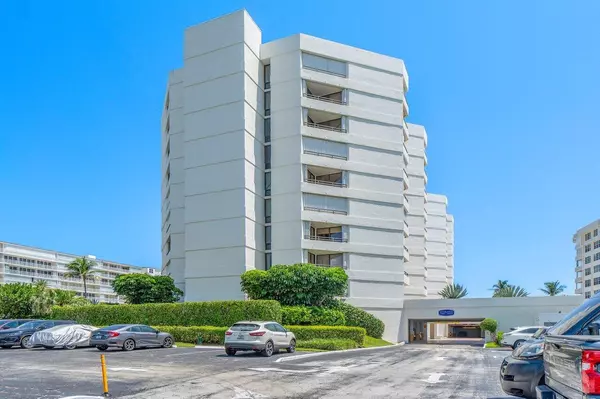 3560 S Ocean BLVD 809, South Palm Beach, FL 33480