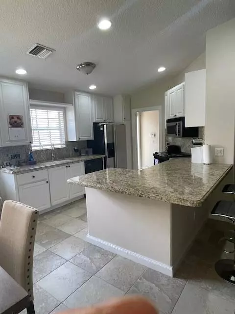 Wellington, FL 33414,2804 N Rio Claro DR