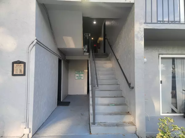 West Palm Beach, FL 33411,1068 N Benoist Farms RD 204