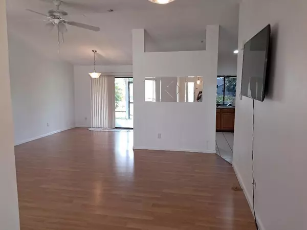 Port Saint Lucie, FL 34953,462 SW Dalton CIR