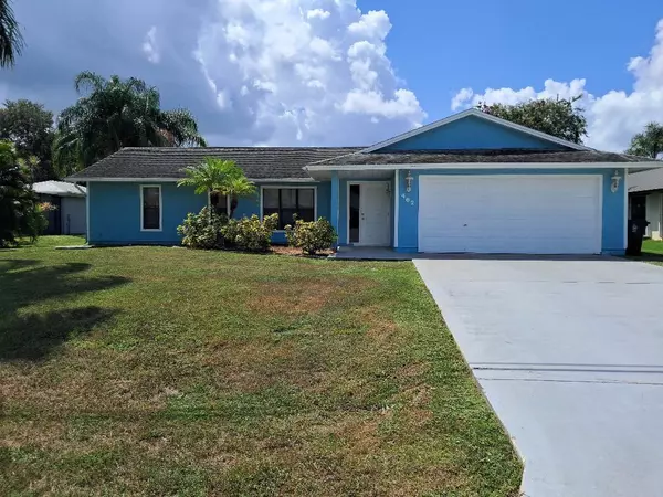 Port Saint Lucie, FL 34953,462 SW Dalton CIR