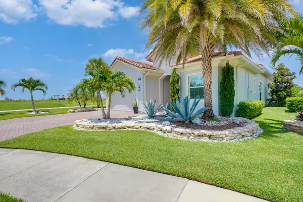 Port Saint Lucie, FL 34986,23002 SW Accesi WAY