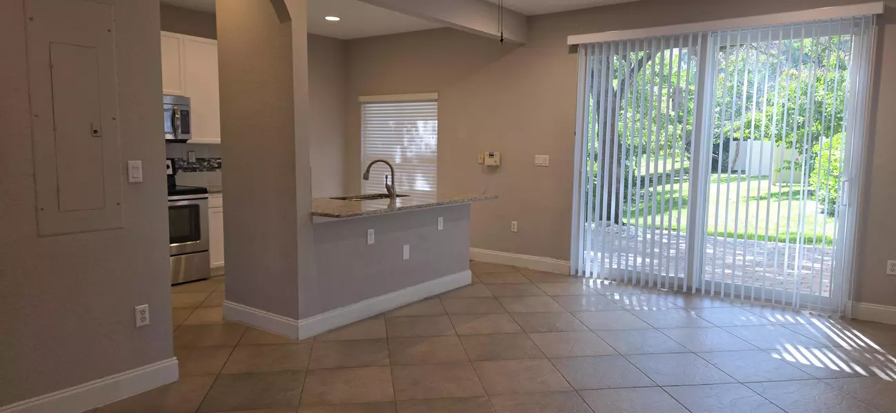 219 Lake Monterey CIR, Boynton Beach, FL 33426