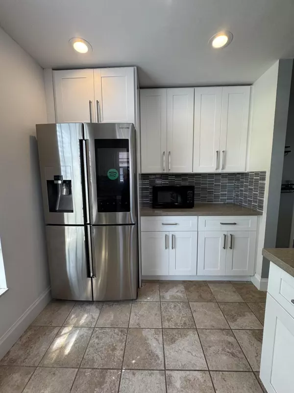 Boynton Beach, FL 33435,531 SE 28th AVE A