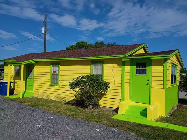 Fort Pierce, FL 34950,713 N 19th ST