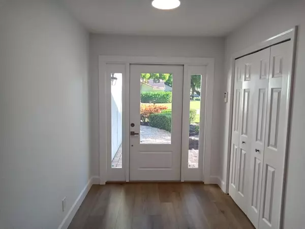 Palm Beach Gardens, FL 33418,6180 Celadon CIR