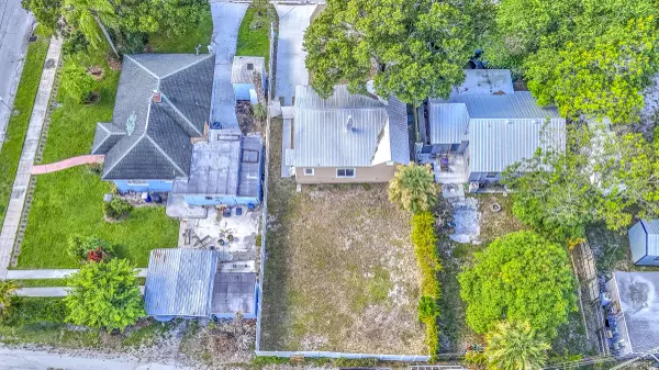 Fort Pierce, FL 34950,1204 Easter AVE