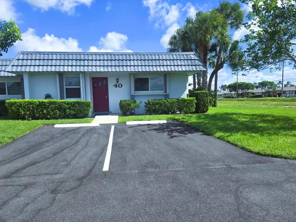 2886 E Fernley DR 40, West Palm Beach, FL 33415