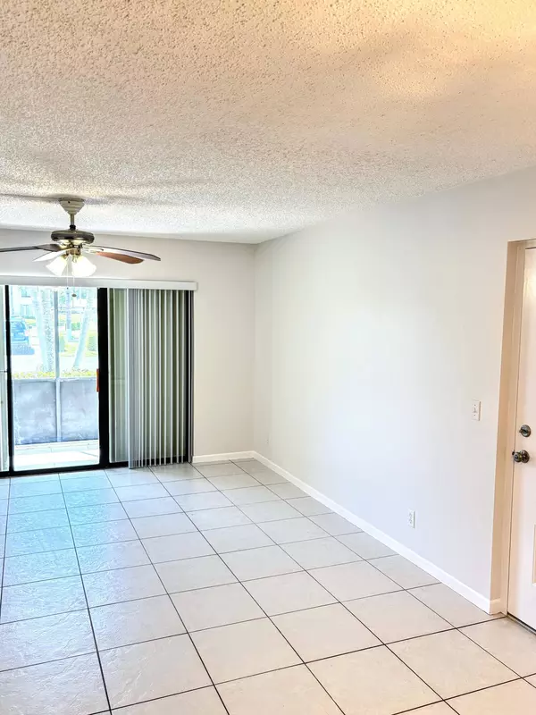 Greenacres, FL 33415,631 Sea Pine WAY B1