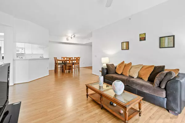 Palm Beach Gardens, FL 33410,2727 Anzio CT 307