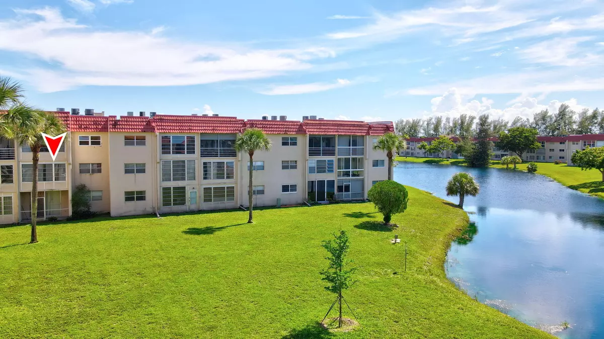 Sunrise, FL 33322,2751 E E Sunrise Lakes DR 204