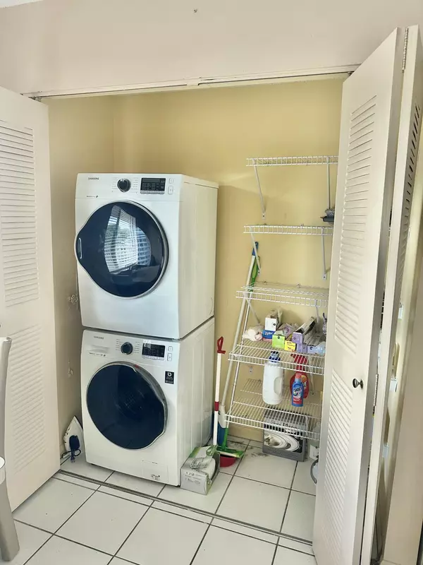 Delray Beach, FL 33446,7281 Amberly LN 308