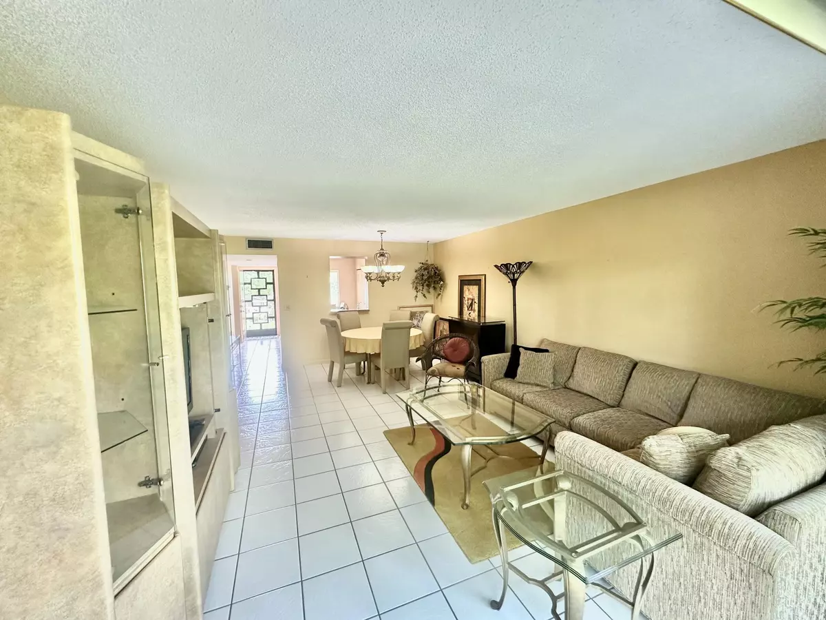 Delray Beach, FL 33446,7281 Amberly LN 308