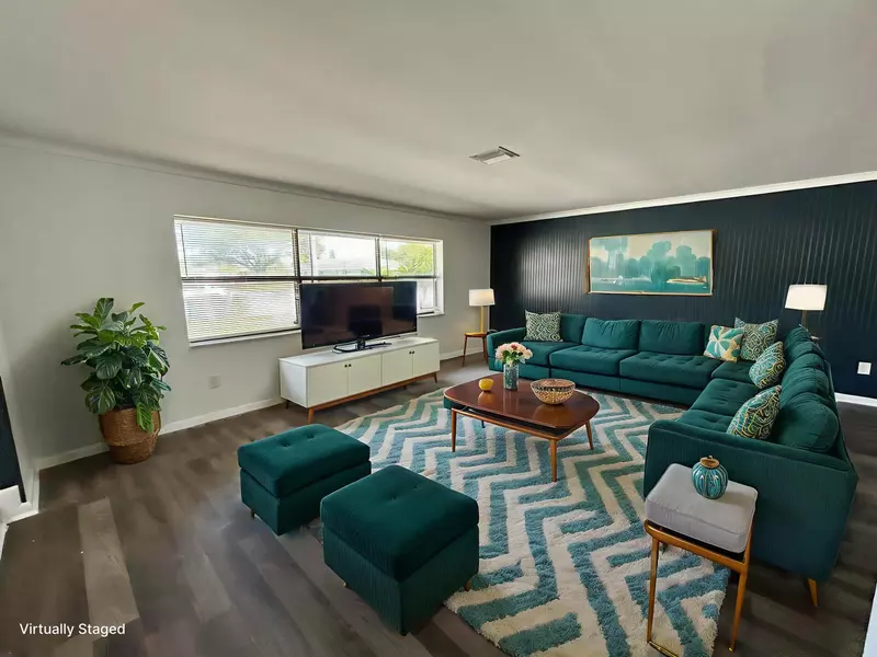 356 SE Prima Vista BLVD, Port Saint Lucie, FL 34983