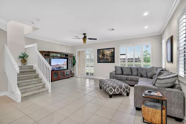 126 SE Crestwood CIR, Stuart, FL 34997
