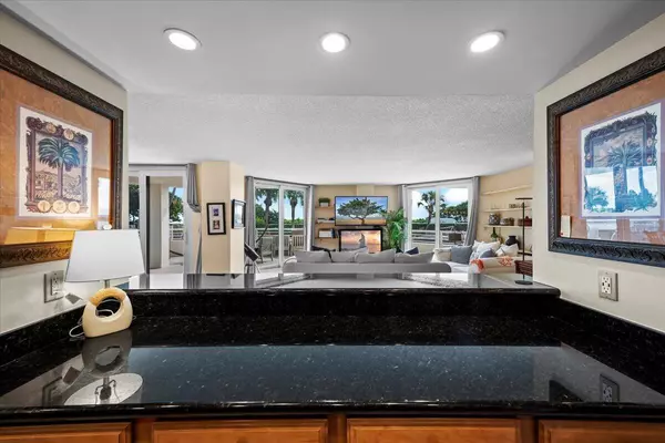 Jupiter, FL 33477,176 Helios DR 106