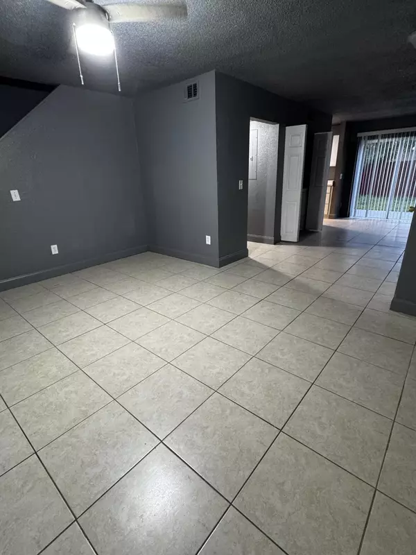 Riviera Beach, FL 33404,1641 W 27th ST D