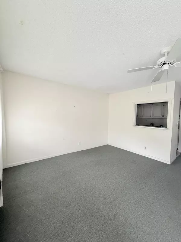 West Palm Beach, FL 33417,411 Sheffield Q 411