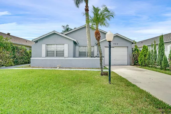9044 Pine Springs DR, Boca Raton, FL 33428