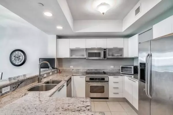 Riviera Beach, FL 33404,2650 Lake Shore DR 2203