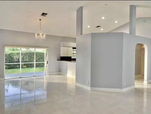 Wellington, FL 33414,1103 Lake Breeze DR